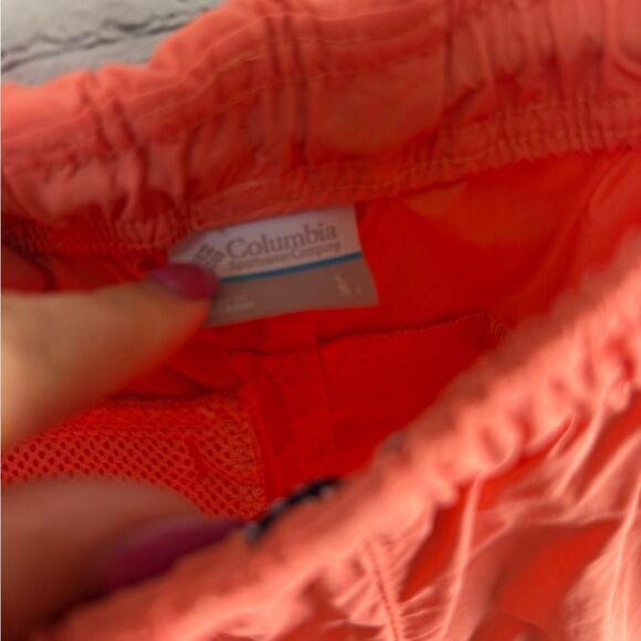 Columbia Salmon Athletic Shorts Lightweight Elastic Waist 5 Inch Size Large - Picture 4 of 9